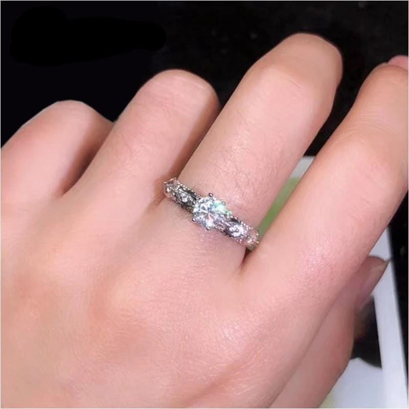Platinum Plated Silver Vintage Moissanite Ring 0.5ct Moissanite Engagement Rings & Jewelry | Luxus Moissanite