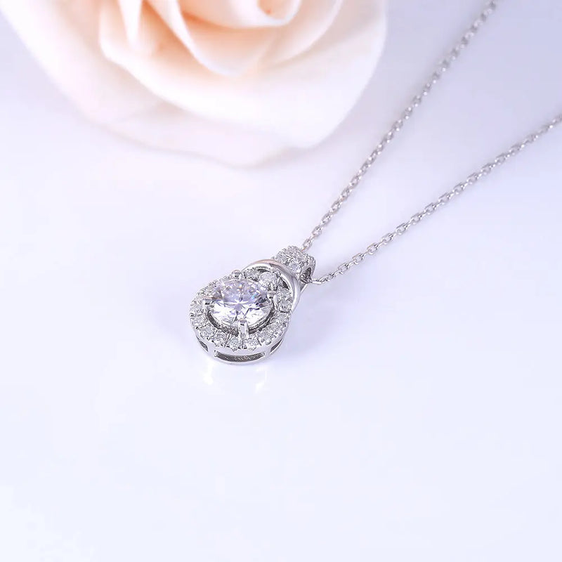10k White Gold Moisanite Necklace / Pendant 1ct Center Stone Moissanite Engagement Rings & Jewelry | Luxus Moissanite