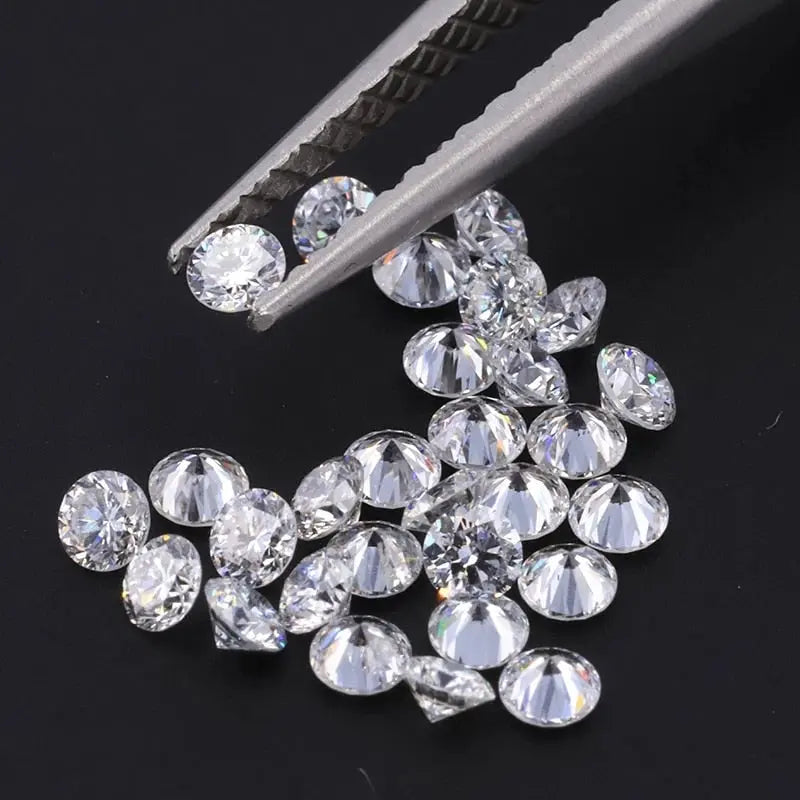 BULK ORDER SMALL ROUND MOISSANITE LOOSE STONES - 50PCS TO 100PCS - IN 0.5MM - 3MM OPTIONS Moissanite Engagement Rings & Jewelry | Luxus Moissanite
