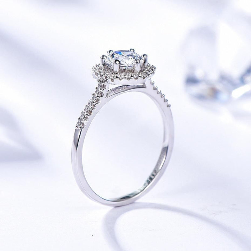 Platinum Plated Silver Halo Moissanite Ring 0.8ct Moissanite Engagement Rings & Jewelry | Luxus Moissanite
