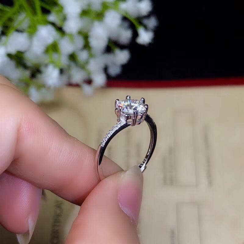 Platinum Plated Silver Moissanite Ring 1ct Center Stone Moissanite Engagement Rings & Jewelry | Luxus Moissanite