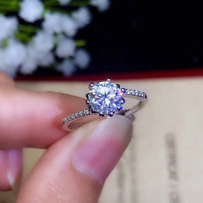 Platinum Plated Silver Moissanite Ring 1ct Center Stone Moissanite Engagement Rings & Jewelry | Luxus Moissanite