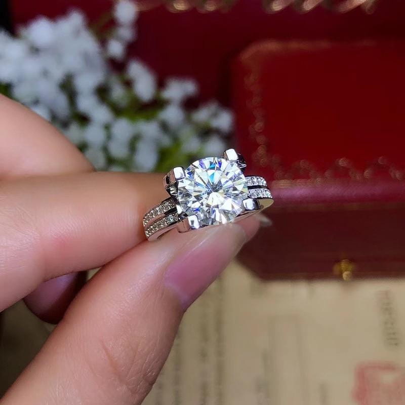 Platinum Plated Silver Moissanite Ring 2ct-3ct Center Stone Moissanite Engagement Rings & Jewelry | Luxus Moissanite