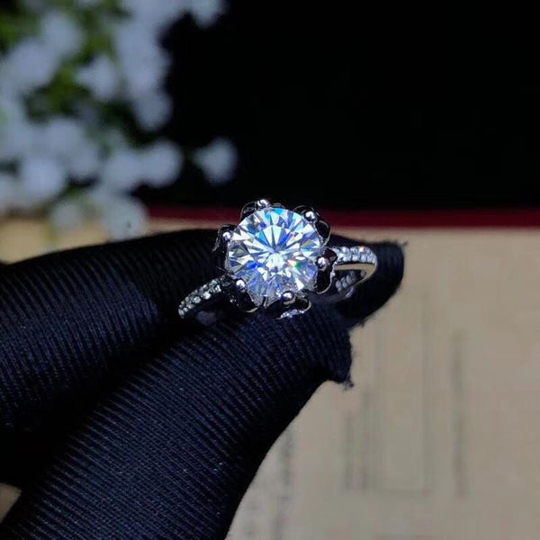 Platinum Plated Silver Vintage Halo Moissanite Ring 1.2ct Center Stone Moissanite Engagement Rings & Jewelry | Luxus Moissanite