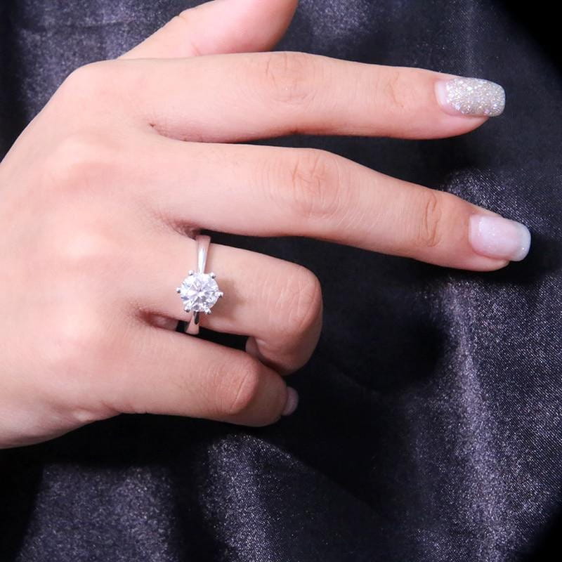 Platinum Plated Silver Vintage Moissanite Ring 1ct Center Stone Moissanite Engagement Rings & Jewelry | Luxus Moissanite