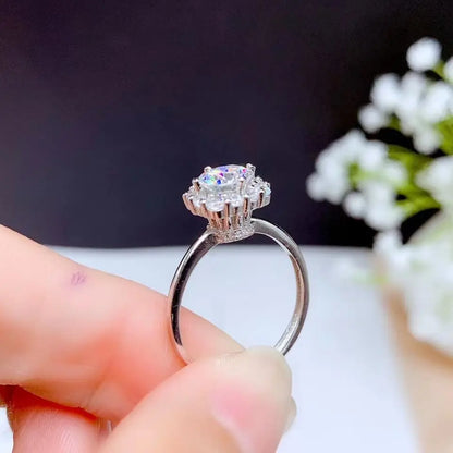 White Gold Plated Silver Halo Moissanite Ring 1ct Center Stone Moissanite Engagement Rings & Jewelry | Luxus Moissanite