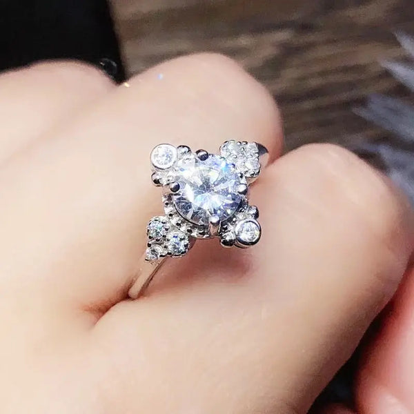 White Gold Plated Silver Moissanite Ring 1ct Center Stone Moissanite Engagement Rings & Jewelry - White Gold Plated Silver Moissanite Wedding Ring 1 Carat Center Stone| Luxus Moissanite