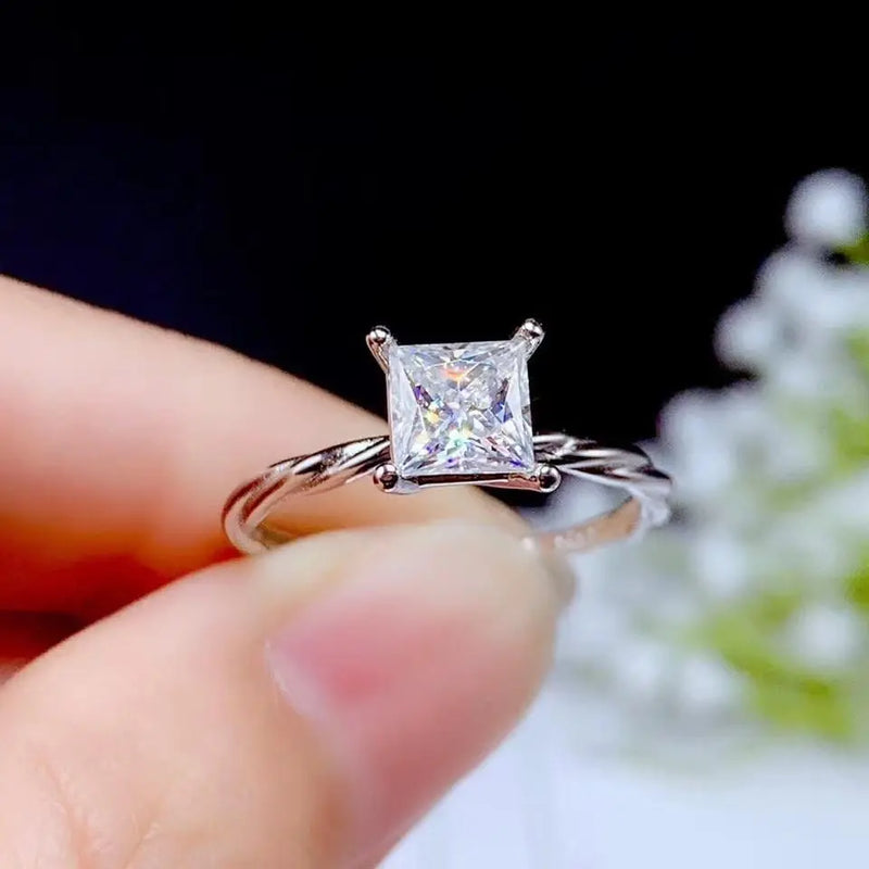 White Gold Plated Silver Princess Cut Moissanite Ring 1ct Moissanite Engagement Rings & Jewelry | Luxus Moissanite